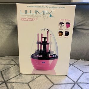 Electric make up brush cleaner